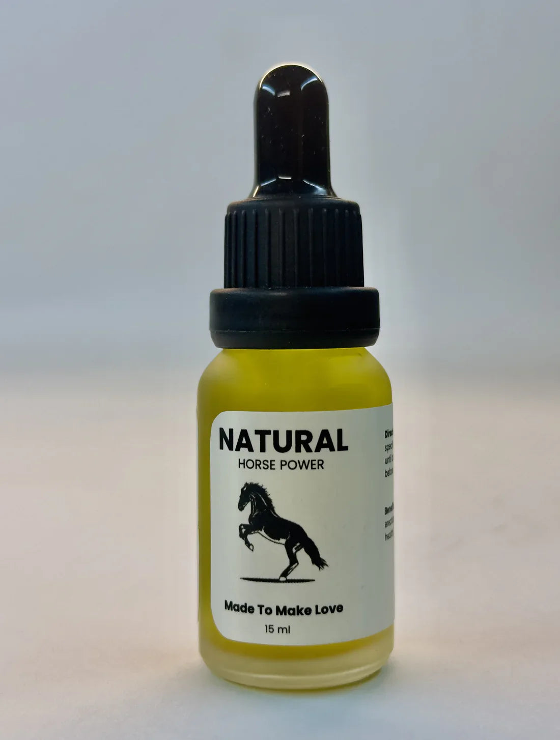 مردوں کے لیے خاص ائٹم  ( نیچرل ائل ) Natural Oil